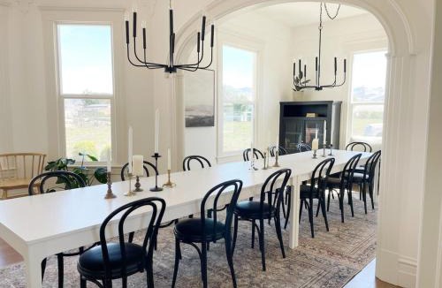 San Luis Obispo House | Luxury hot tub wine country Victorian near SLO