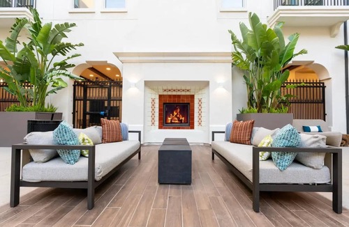 San Bernardino County Apartment | Luxury Montclair Studio｜Pool & Spa｜Secure & Stylish
