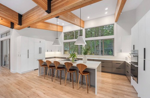 Enumclaw House | Luxury Mountain Getaway Minutes from Crystal Mountain & Mount Rainier