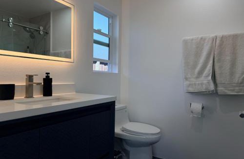 Mission Viejo House | Luxury New Build Bright 2BR 2BA Large Backyard
