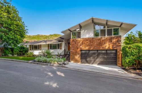 Laguna Beach House | Luxury Retreat with Views, AC, and full gym in Laguna Beach