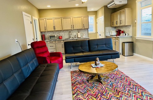 Trail Apartment | Luxury studio in the private hillside of Trail. Wi-Fi & Pet Friendly!