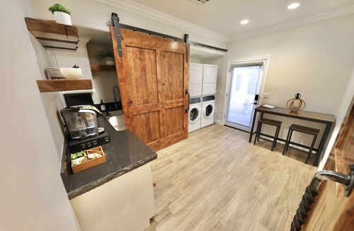 South Redlands House | Luxury Suite "A"
