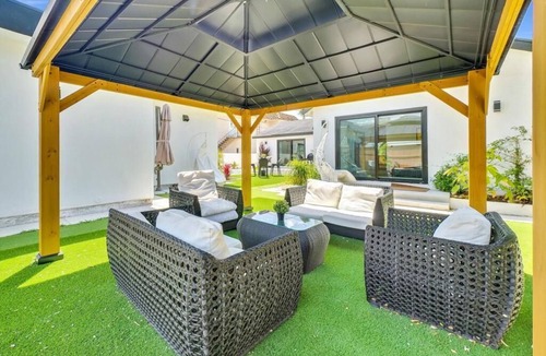 Huntington Beach Villa | *Luxury Villas in Huntington Beach - Ultimate SoCal Getaway!