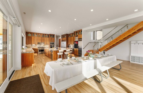 Ardenvoir House | Luxury Waterfront Home with Views, SUP, Firepit and Shared Dock!
