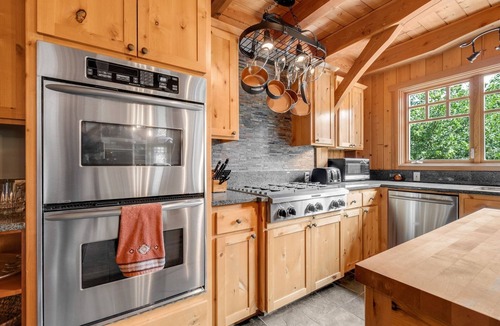Stevenson House | Maple Hill Lodge - Stevenson Retreat, Hot Tub, AC, Amazing Recreation Area!