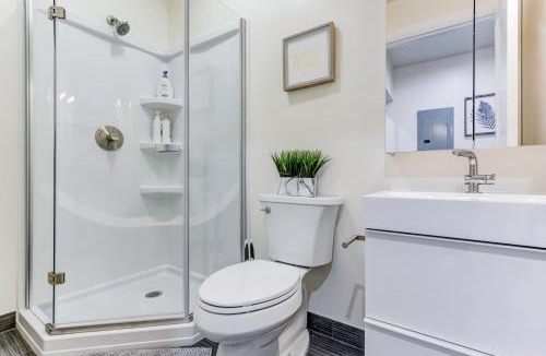North Central House | Marbella Lane - Bright and Cozy Home near SFO