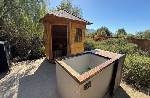 Ojai House | Marvelous 2-bedroom Airstream with Pool and Spa