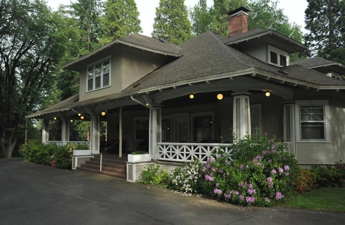 McCloud Hotel | McCloud Guest House