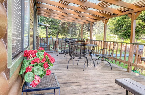 Klamath Apartment | Meadowview Clean & Comfortable Home by River Side