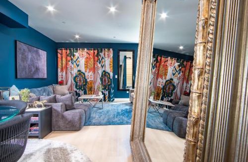 NoHo Arts District House | Merlot Chambers at Case Collective