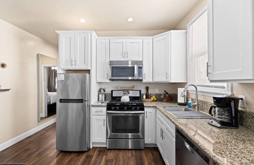 Midtown Sacramento Apartment | Midtown Charm 5 min to Cafés, Downtown & Capitol