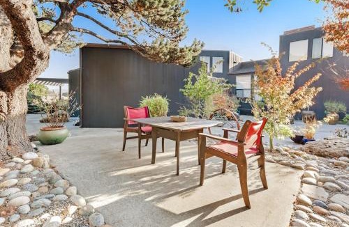 Sea Ranch House | Mini Me