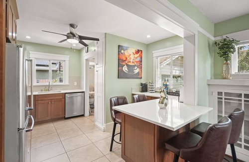 Belmont Heights House | Mins to Belmont Shore - Firepit - Game Room - BBQ - Free Parking - FIFA 2026!