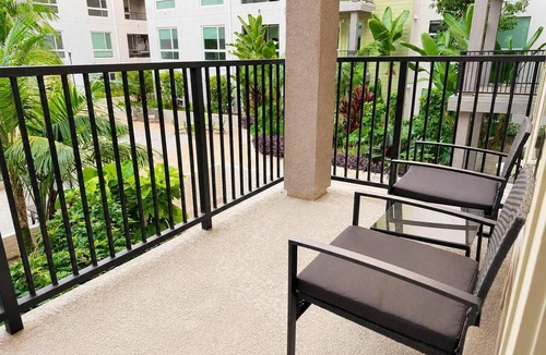 Lyon Street Apartment | Modern Apartment with Pool & Gym Near Disneyland