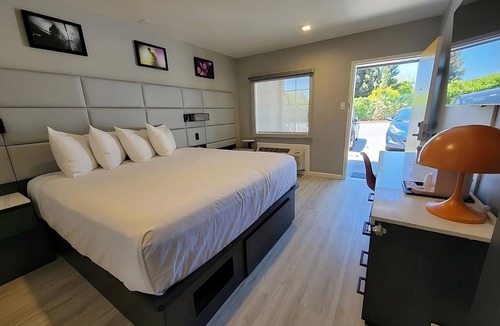 Newhall Hotel | Modern Boutique Retreat | Free Parking