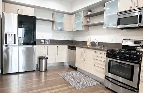 Westlake South Condo | Modern Central LA Condo 2BR, 2BA New Listing