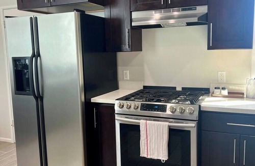Westlake House | Modern Comfortable 4BR 2BA House in Daly City