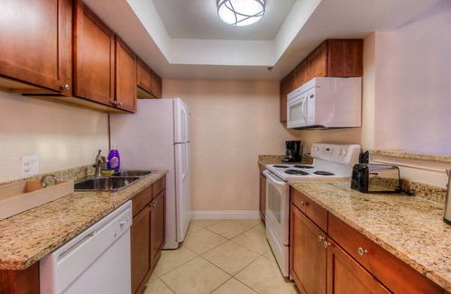 Las Vegas Apartment | Modern condo overlooking the Strip 3