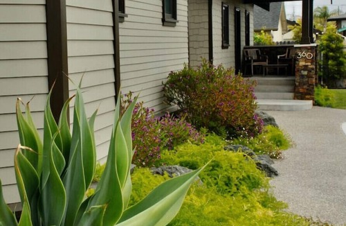 Downtown Cottage | modern cottage with yard and play area and parking in downtown Pismo!
