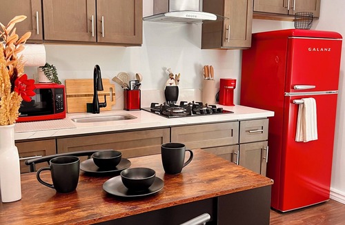 Park Mesa Heights Apartment | Modern & Cozy Private Studio w Patio Near LAX-SoFi