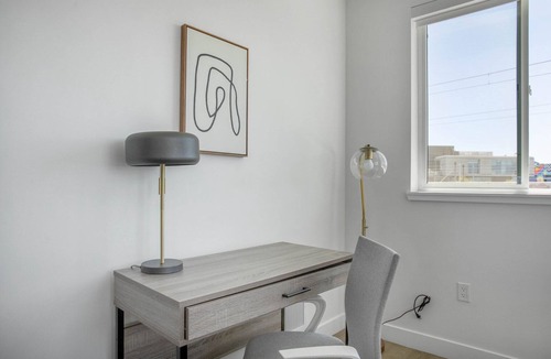 Lucerne - Higuera Apartment | Modern Culver City 2BR w/Courtyard & Pool, nr Shopping, by Blueground