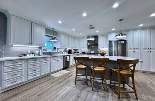 Placerville House | Modern Farmhouse · Open Concept · Fenced Yard · Apple Hill