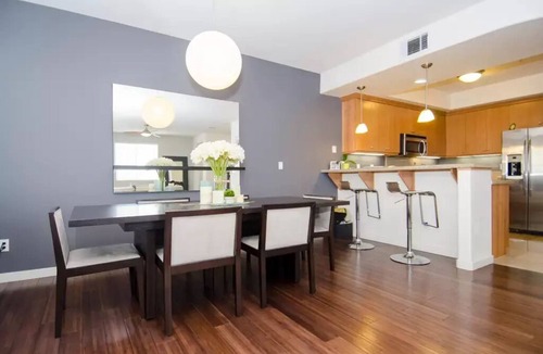 Northside House | Modern LUXE 2B-2.5B townhome near downtown San Jose with AC and Peloton Bike