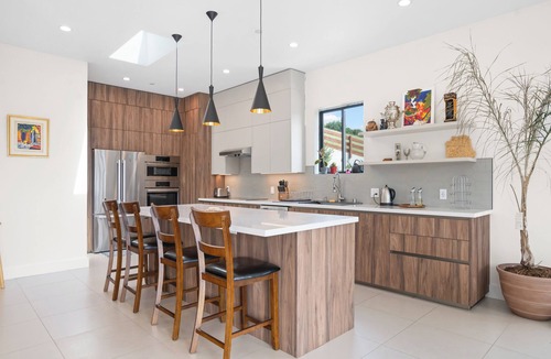 Sleepy Hollow House | Modern Marin County Hill Retreat 5BR, 4.5BA Sleeps 10 Mt. Tam Views Near SF