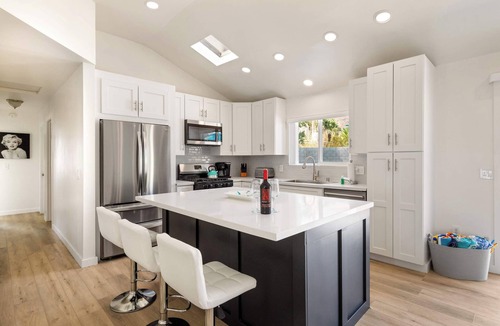 Little Tuscany House | Modern Palm Springs Retreat with Heated Pool