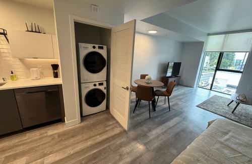 Fairfax District Apartment | Modern Studio w/Parking/Fully Furnished/Prime Location/Monthly Stay
