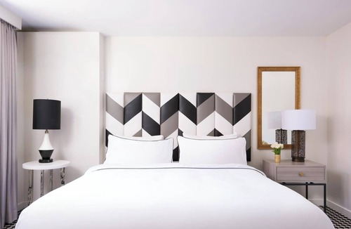 Norma Triangle Hotel | Modern Suite in Los Angeles, Striking City Views! Rooftop Pool, Pet-friendly!