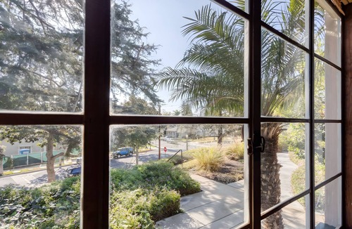 Fullerton House | Modern Vintage Near Disneyland - Perfect For Every Trip