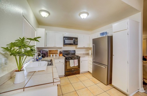 Moreno Valley House | Moreno Valley Family Retreat Near Dtwn Riverside