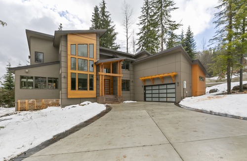 Hyak House | Mountainview Estate