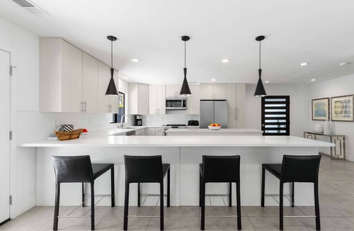 The Movie Colony House | Movie Colony Moderne: Luxury 4BR | Private Pool & Spa | Iconic Neighborhood
