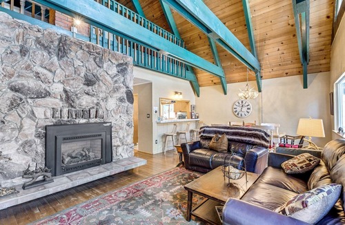 Bear Valley House | Multi-Family Cabin in Great Location! - Home #183 by Bear Valley Vacation Rentals
