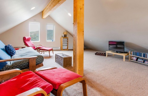 Brewster Cabin | NEW: Beautiful Mountain Views, Abundant Wildlife & Dark, Dark Skies