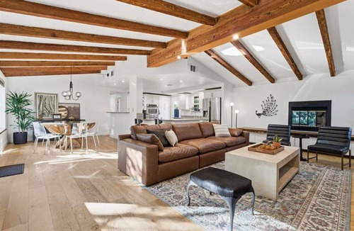 Fairmount Park House | NEW San Diego Modern Luxxe Retreat, 10 min to Downtown-Pool, Hot Tub & Speakeasy