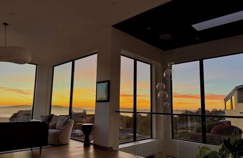 Bodega Bay House | New Ultra Luxury 4 Bdrm Modern House: Endless Ocean Views, Hot Tub, Sauna