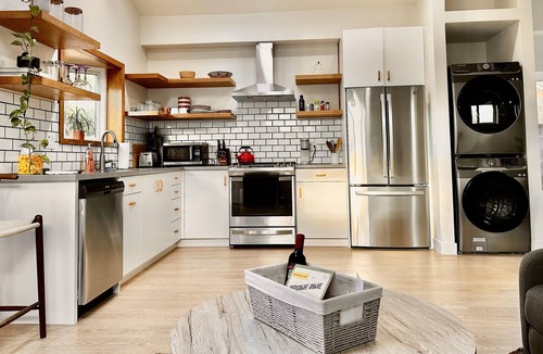 Gardena House | Newly Built 2BR / AC / BBQ + Firepit