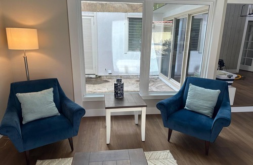 University Park House | Newly Remodeled 3-bedroom Entire-Family-House in Irvine with a Large Yard