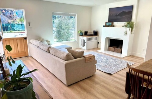 San Luis Obispo House | Newly remodeled house w/yard in San Luis Obispo -walking to Cal Poly & Downtown