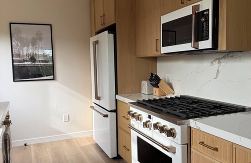 Culver - West House | Newly Renovated 3BR LA Home w/EV Charger + Outdoor Patio, 2.5mi to Venice Beach