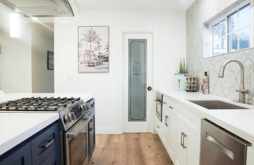 Valley Glen House | NOHO 4-bedroom house in fantastic Los Angeles