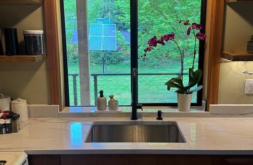 Marblemount Cabin | North Cascades River Song Cabin - riverfront, hot tub