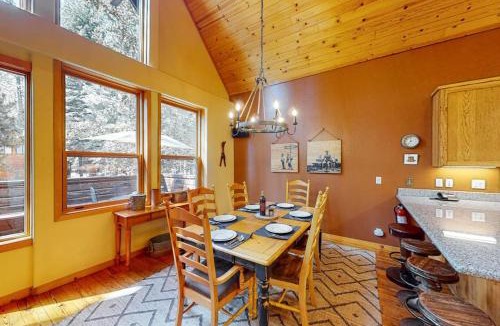 Donner Lake Woods House | North Tahoe Chalet with Private Garage - Walk to Donner Lake