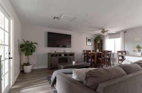 Lincoln Acres Apartment | Not taking reservations