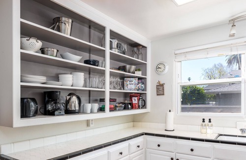 Lodi Cottage | Oak Cottages Duplex | Six minute stroll to historic Downtown Lodi! Pet Friendly!
