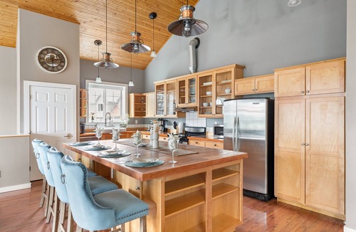 La Conner Apartment | Ocean Bliss — Coastal Retreat on Skagit Bay